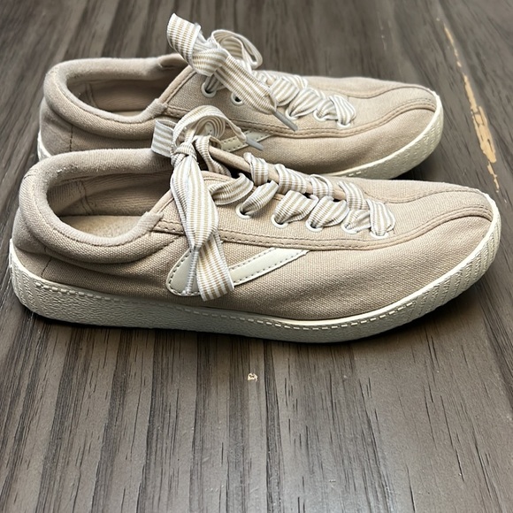 TRETORN NYLITE SNEAKERS 7 - Picture 6 of 15